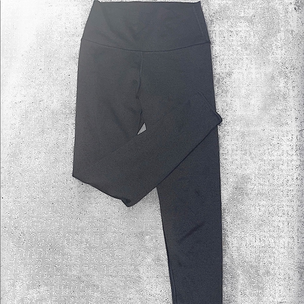 Grey athletic leggings